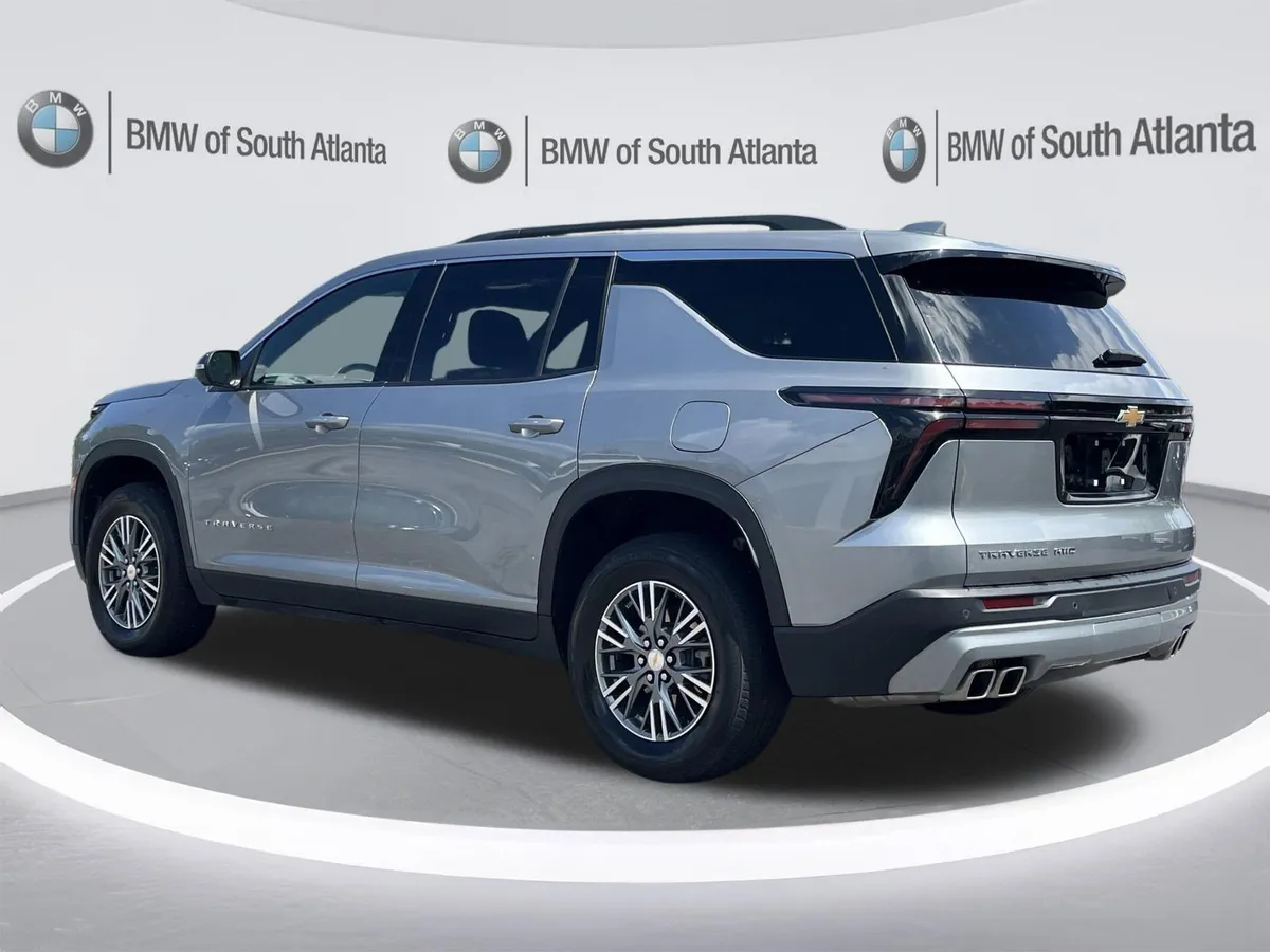 2024 Chevrolet Traverse AWD LT thumbnail 22