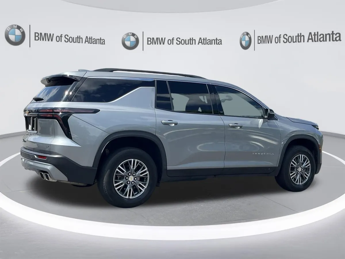2024 Chevrolet Traverse AWD LT thumbnail 28
