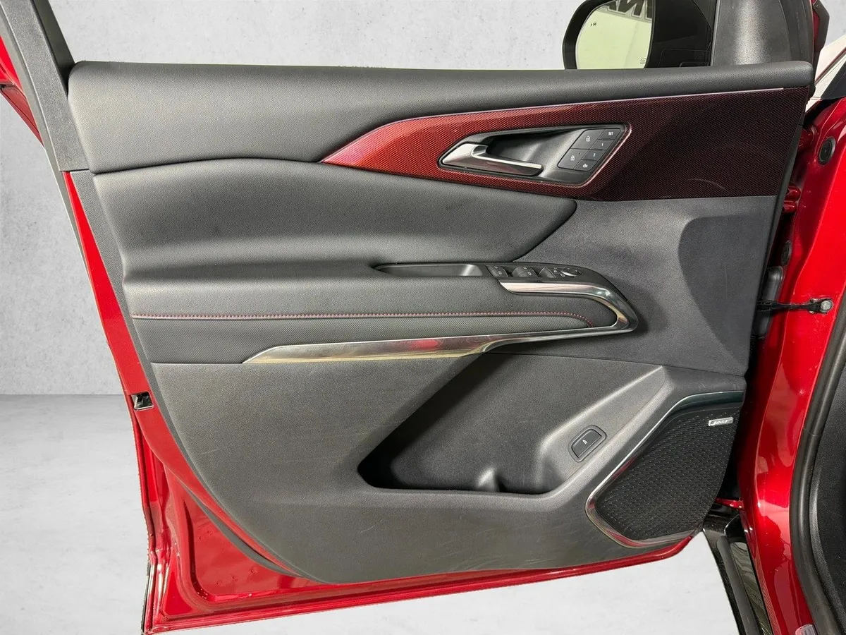 2024 Chevrolet Traverse AWD RS thumbnail 12