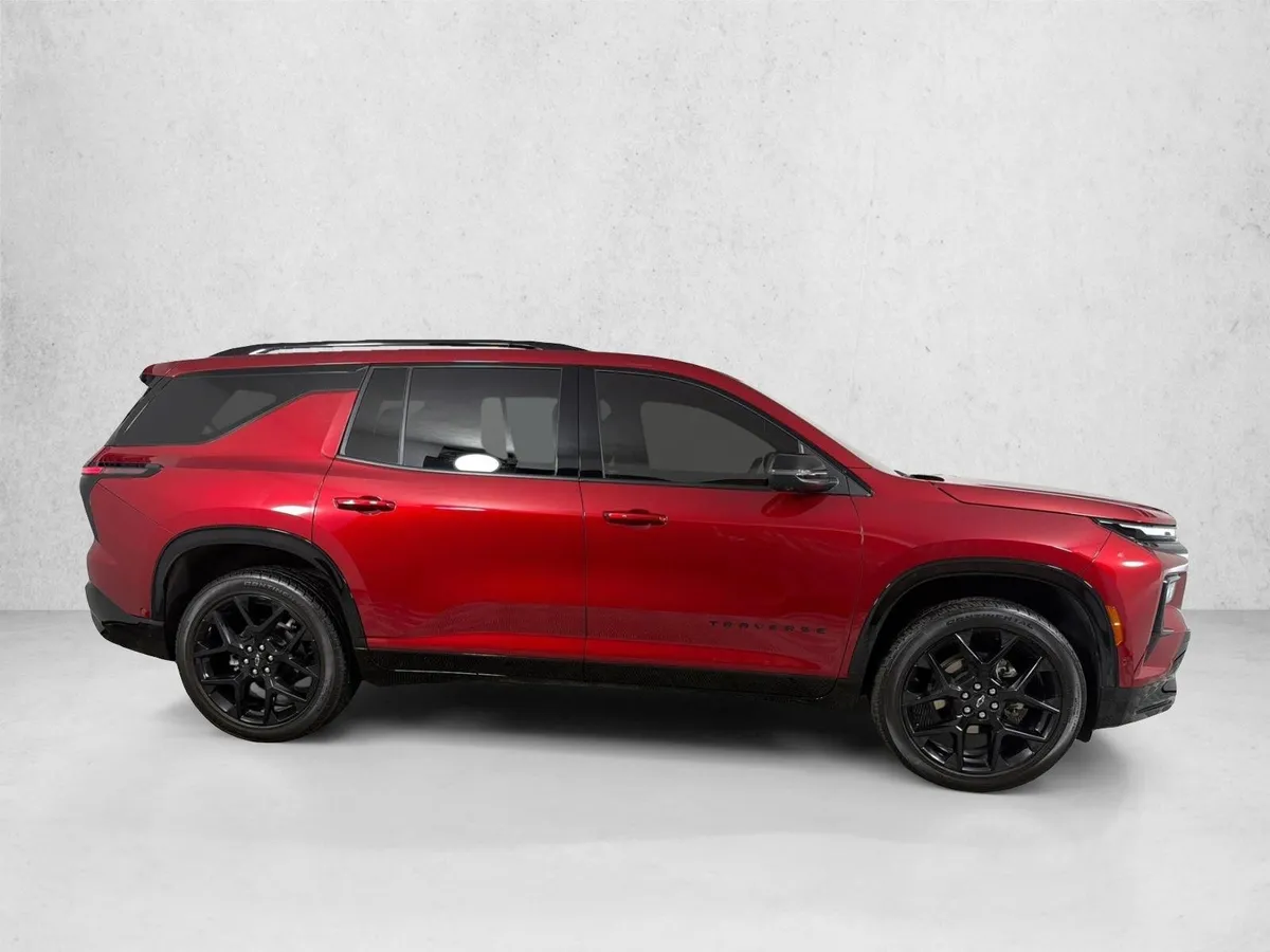 2024 Chevrolet Traverse AWD RS thumbnail 4