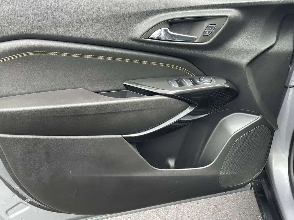 2024 Chevrolet Trax LT thumbnail 13
