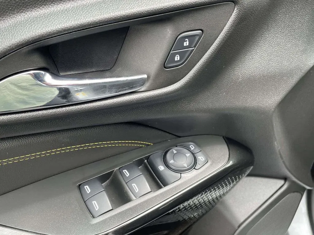 2024 Chevrolet Trax LT thumbnail 14