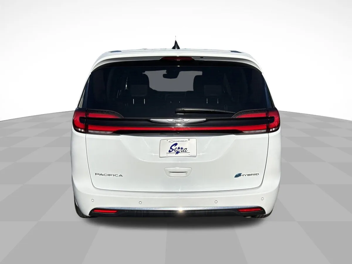 2024 Chrysler Pacifica Hybrid Select thumbnail 9