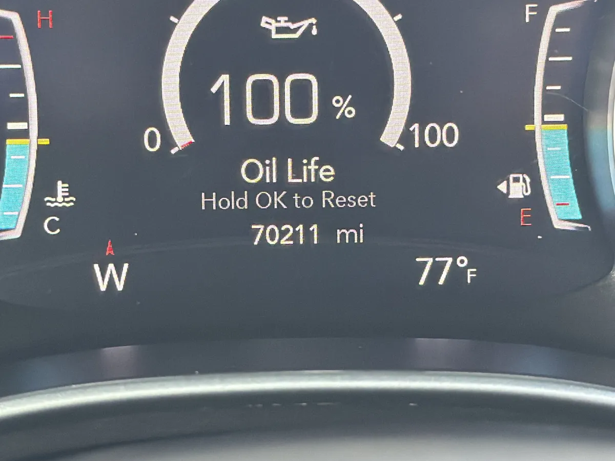 2024 Chrysler Pacifica Touring L thumbnail 20