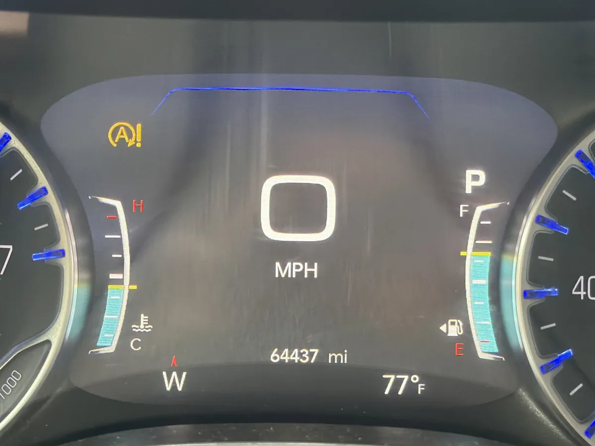 2024 Chrysler Pacifica Touring L thumbnail 19