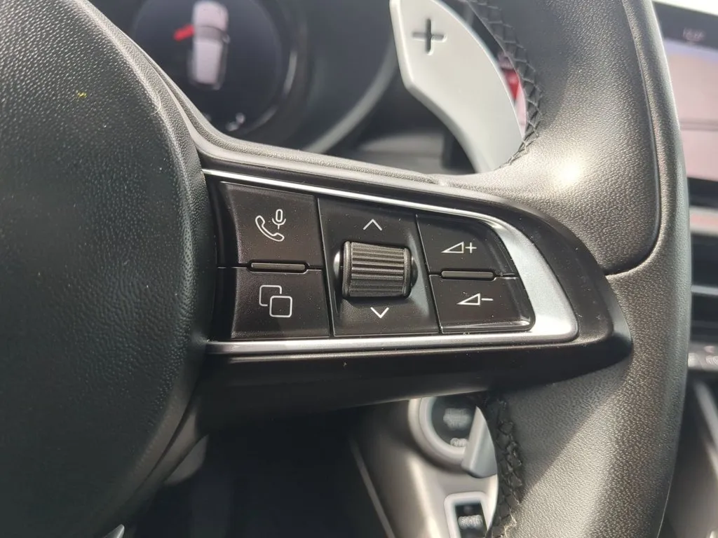 2024 Dodge Hornet R/T Plus thumbnail 23