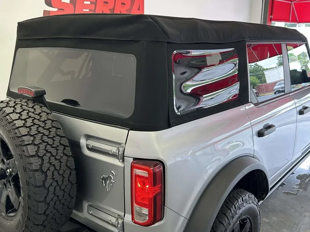 2024 Ford Bronco Black Diamond thumbnail 12