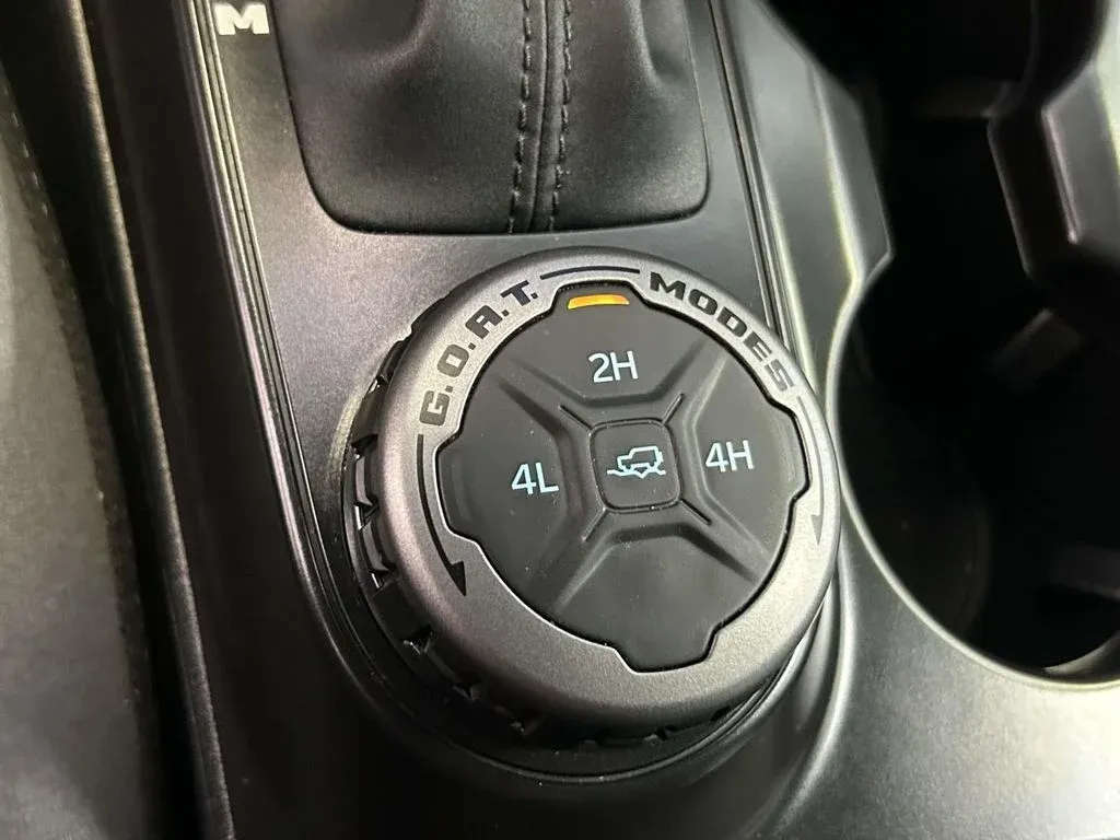 2024 Ford Bronco Black Diamond thumbnail 22