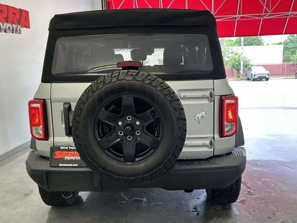 2024 Ford Bronco Black Diamond thumbnail 4