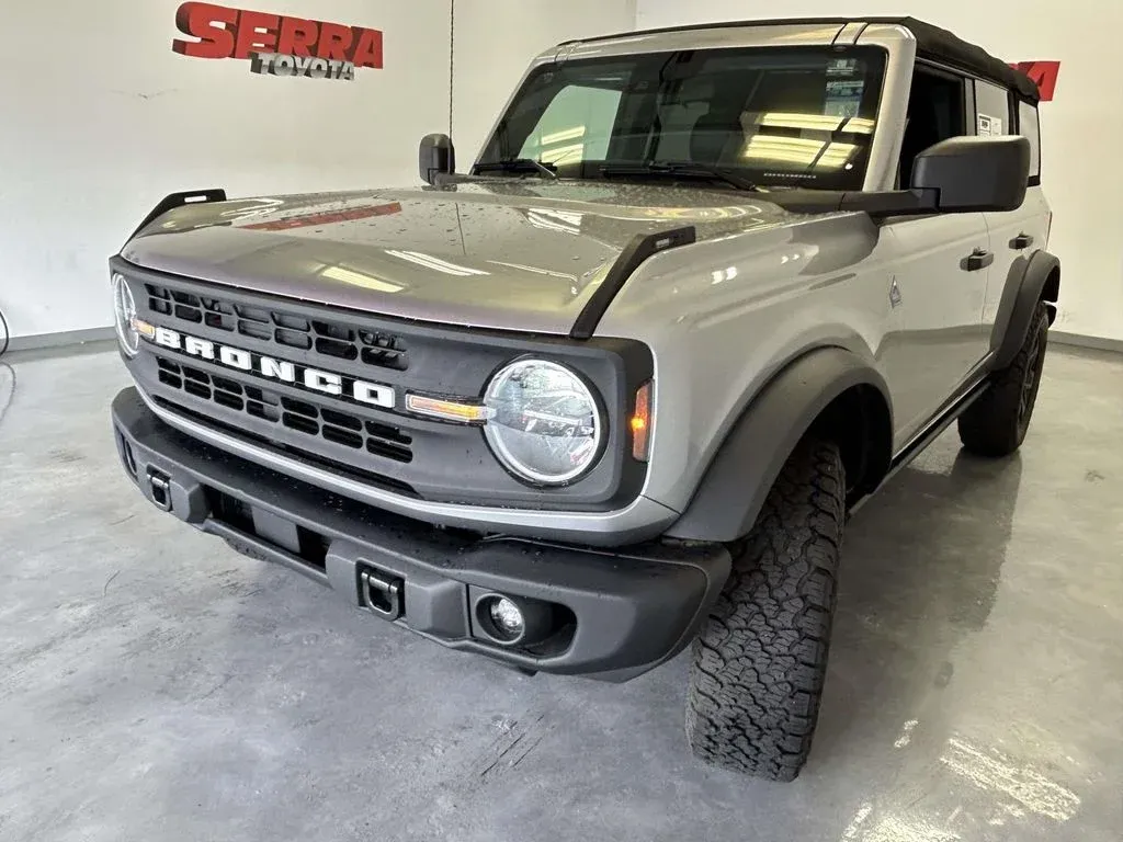 2024 Ford Bronco Black Diamond thumbnail 7