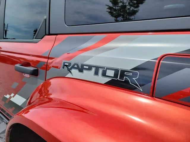 2024 Ford Bronco Raptor thumbnail 31