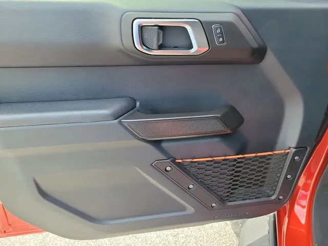 2024 Ford Bronco Raptor thumbnail 8