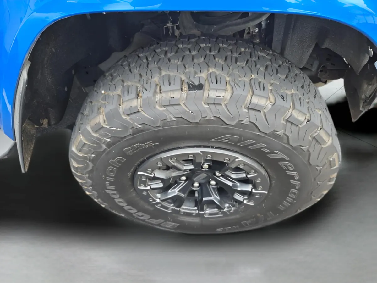 2024 Ford Bronco Raptor thumbnail 32