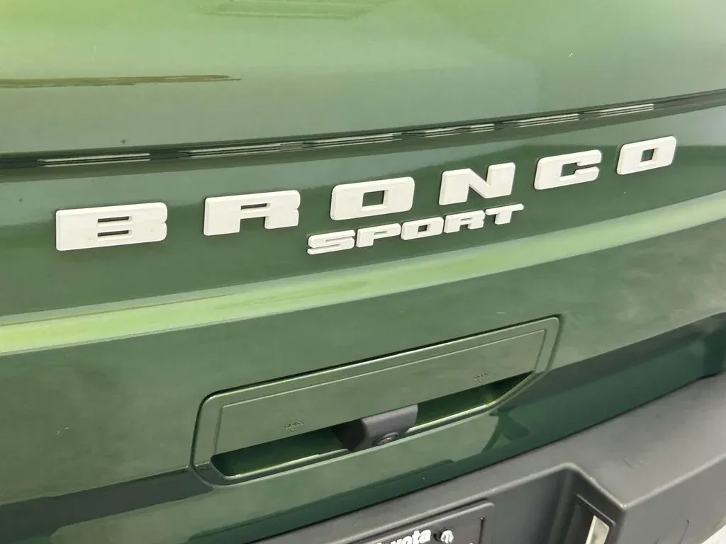 2024 Ford Bronco Sport Outer Banks thumbnail 11