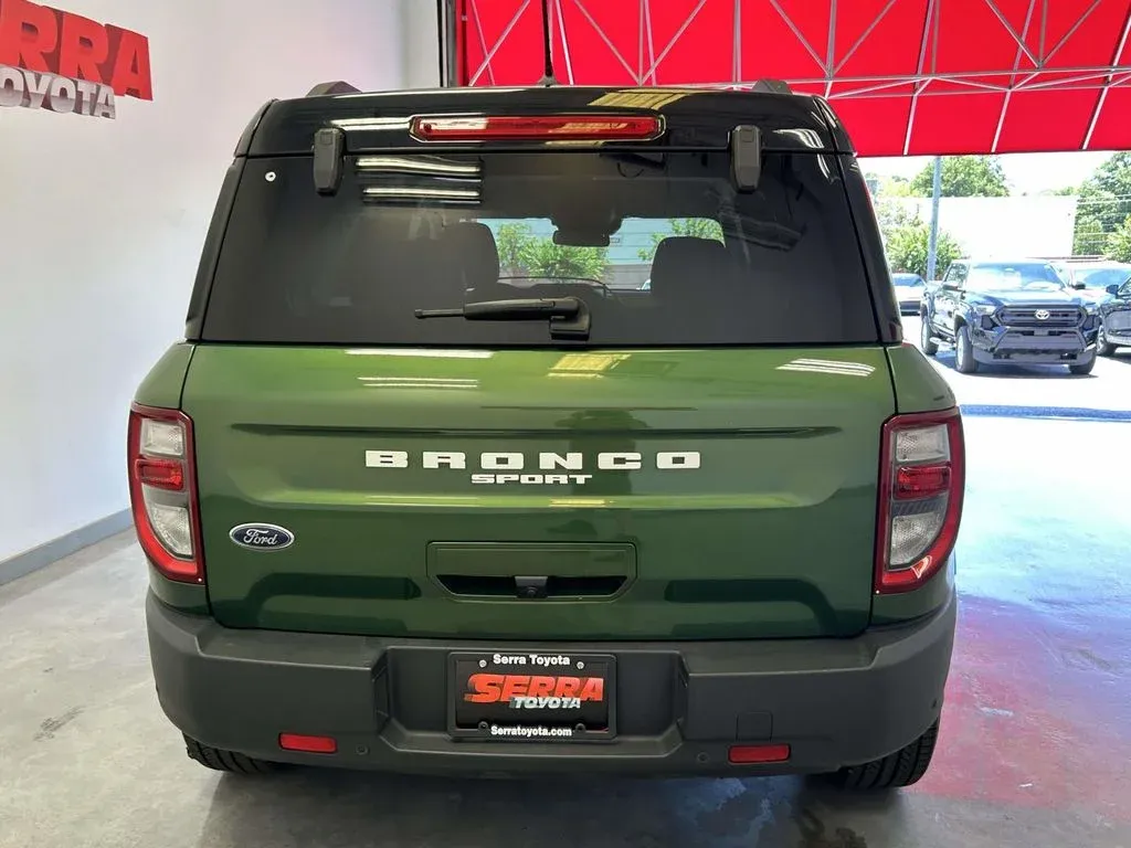 2024 Ford Bronco Sport Outer Banks thumbnail 4