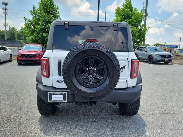 2024 Ford Bronco Wildtrak thumbnail 5