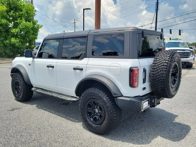 2024 Ford Bronco Wildtrak thumbnail 6