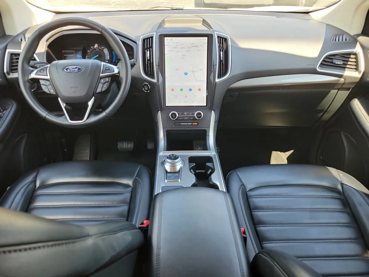 2024 Ford Edge thumbnail 10