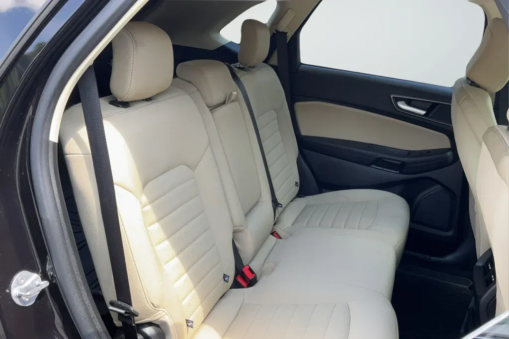 2024 Ford Edge SE thumbnail 21