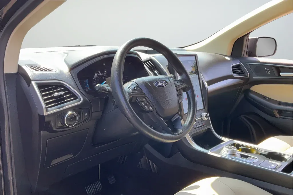 2024 Ford Edge SE thumbnail 25