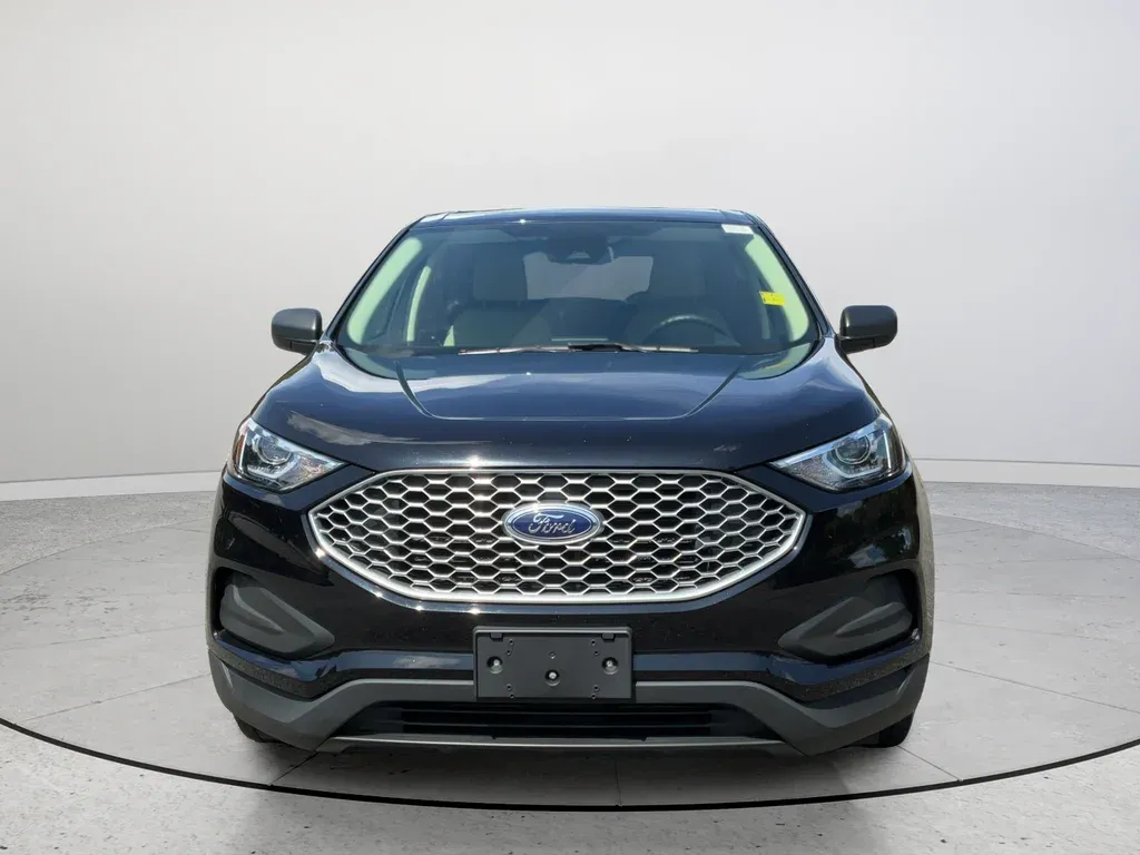2024 Ford Edge SE thumbnail 4