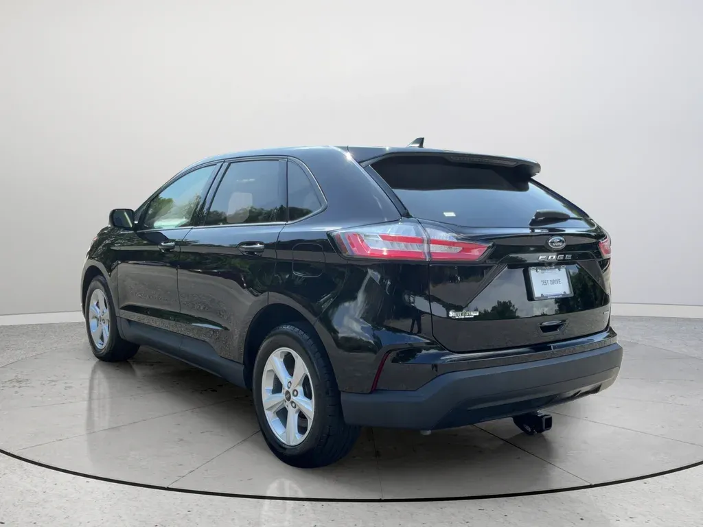2024 Ford Edge SE thumbnail 9