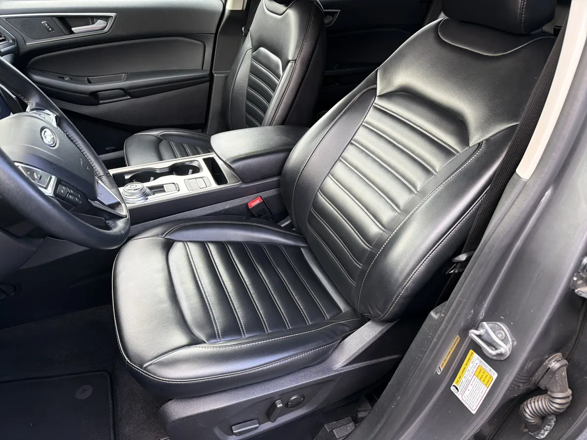 2024 Ford Edge SEL thumbnail 14