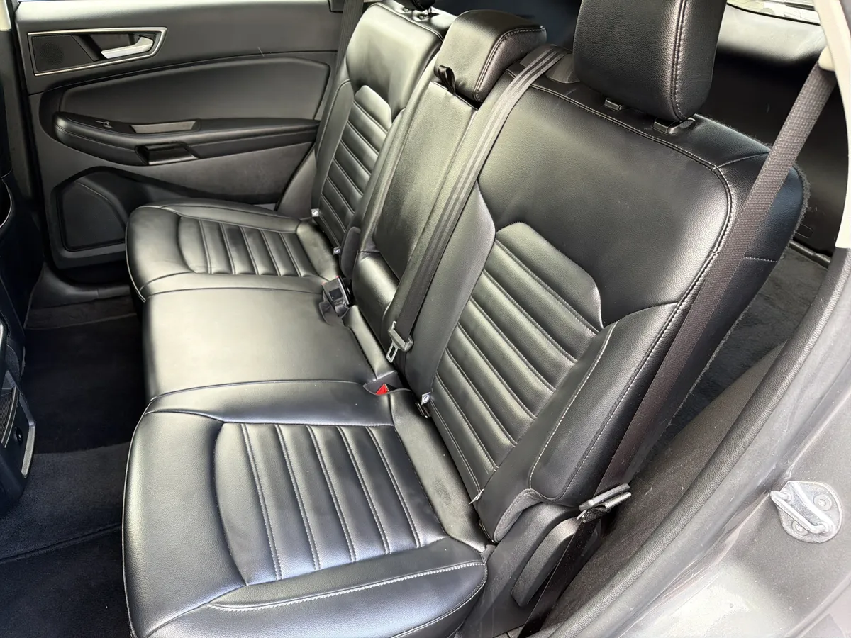 2024 Ford Edge SEL thumbnail 16