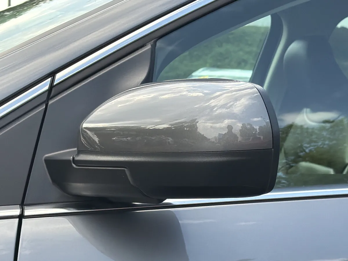2024 Ford Edge SEL thumbnail 29