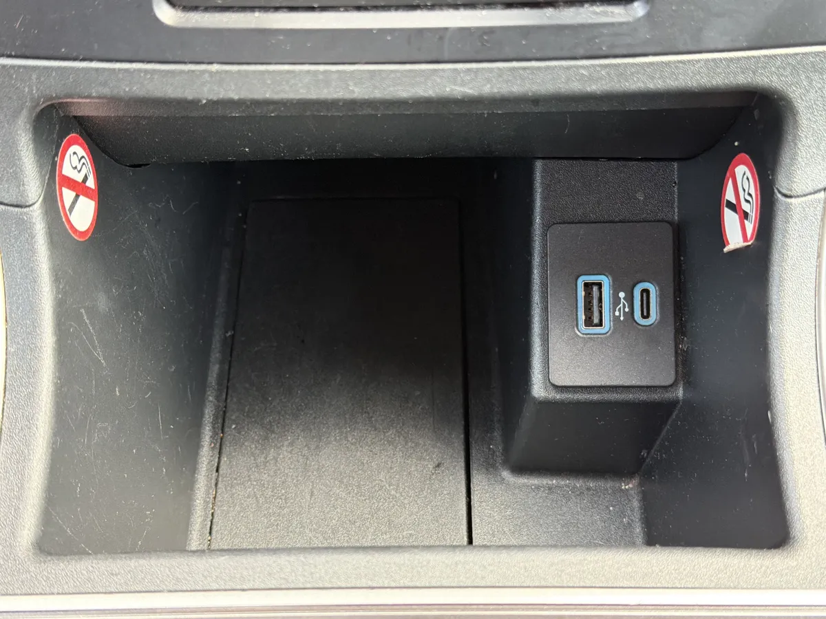 2024 Ford Edge SEL thumbnail 6