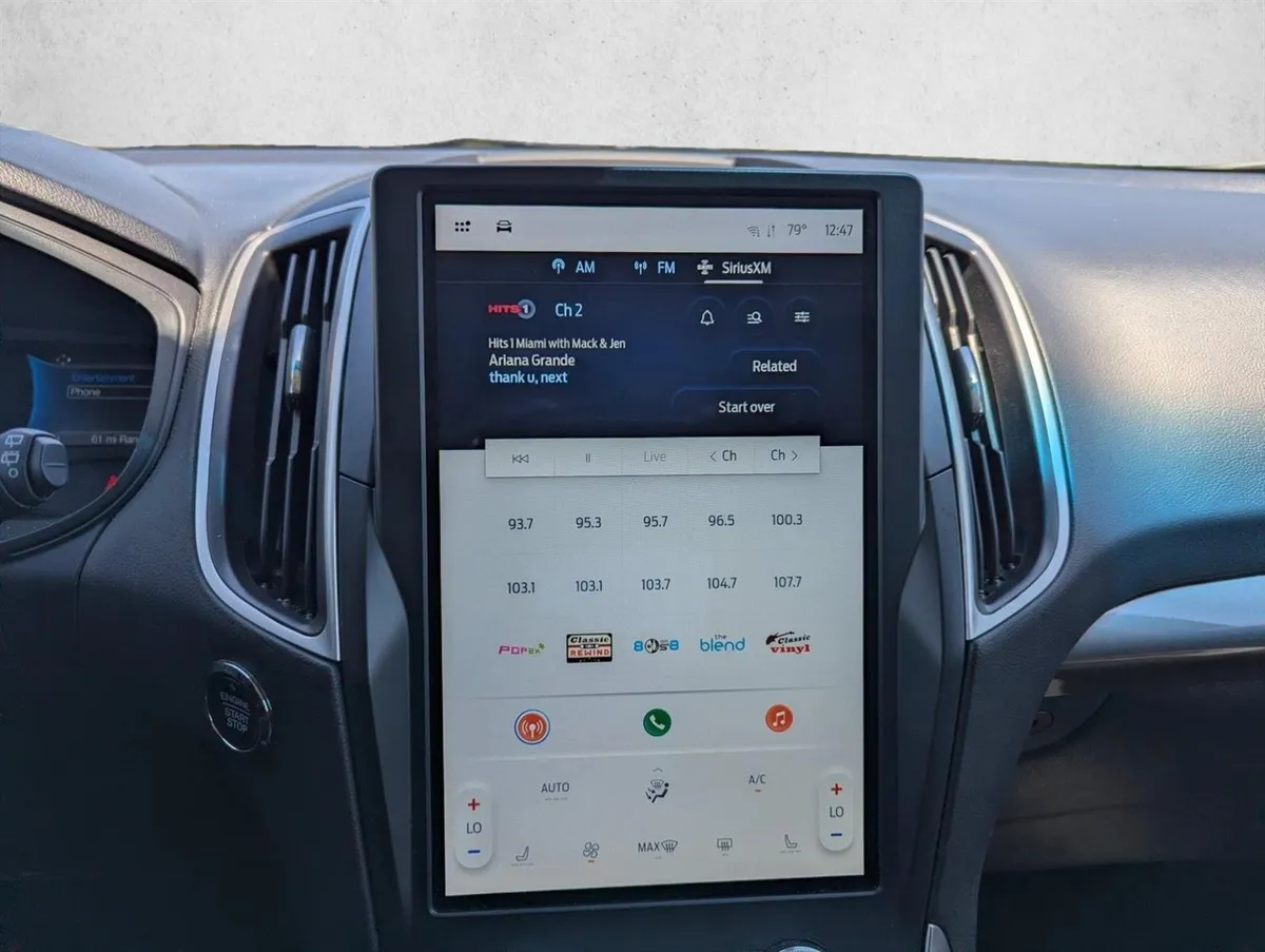 2024 Ford Edge SEL thumbnail 17
