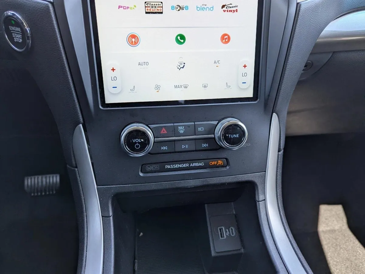 2024 Ford Edge SEL thumbnail 19