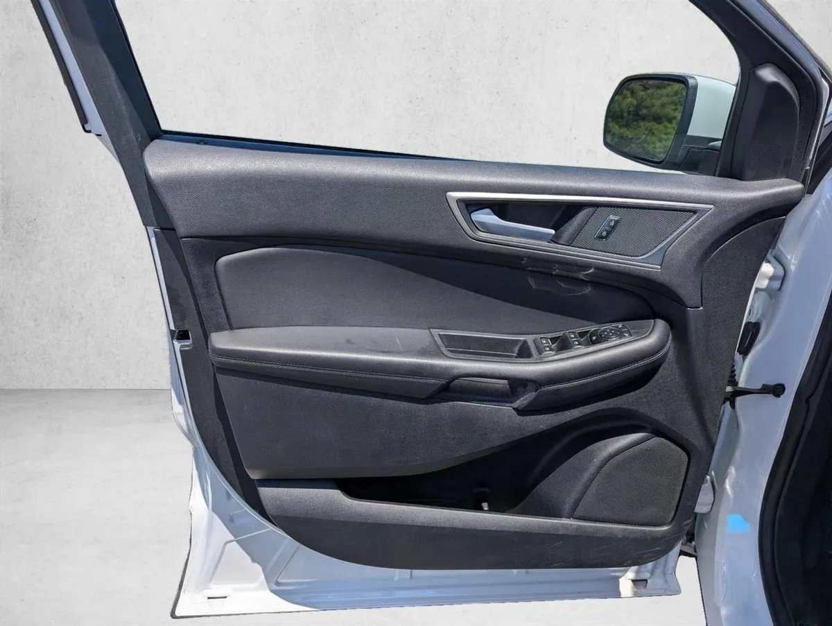 2024 Ford Edge SEL thumbnail 20