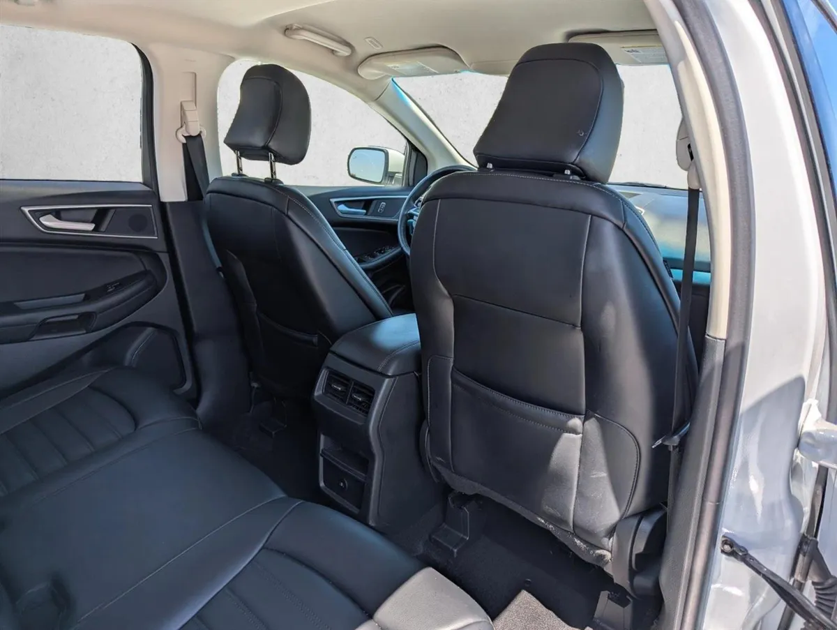 2024 Ford Edge SEL thumbnail 27