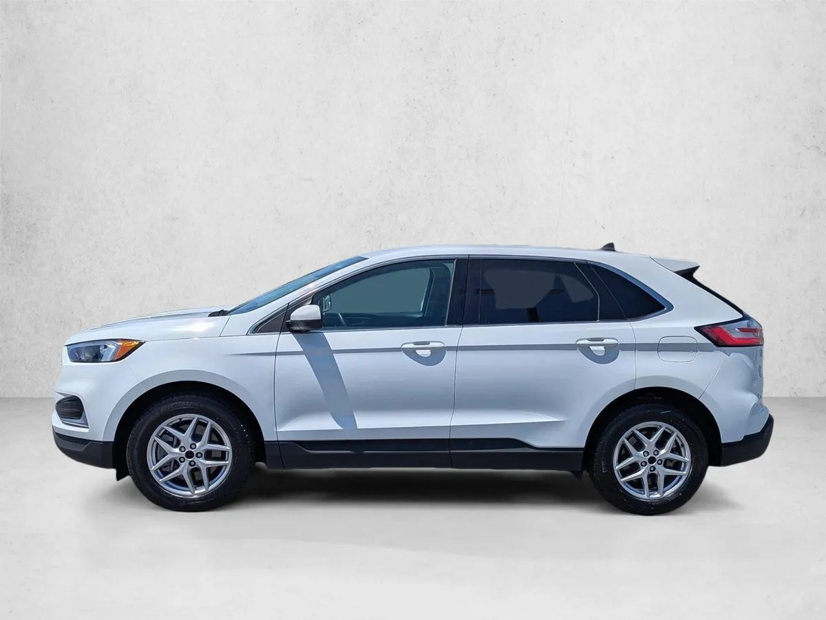 2024 Ford Edge SEL thumbnail 8