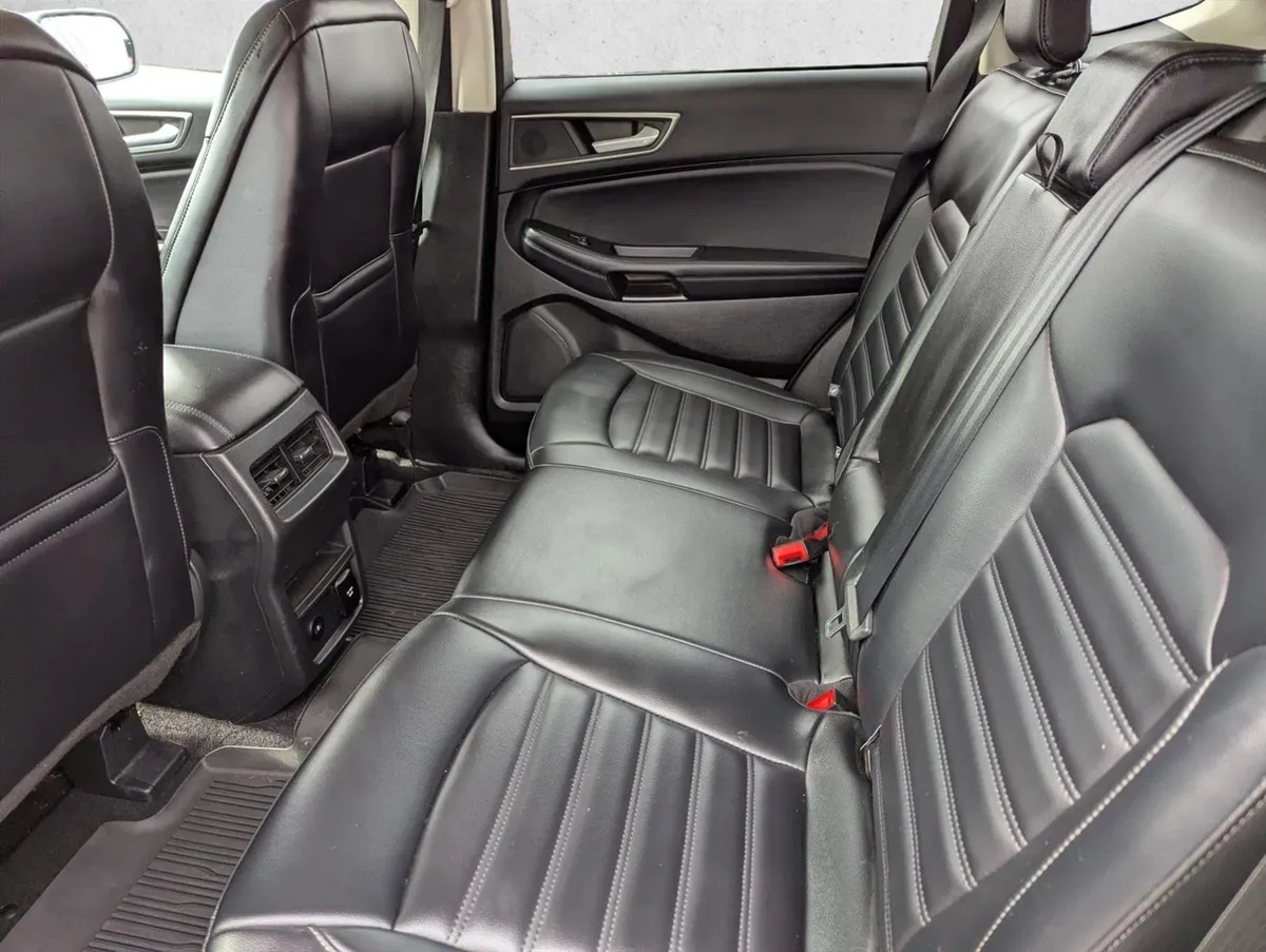 2024 Ford Edge SEL thumbnail 25
