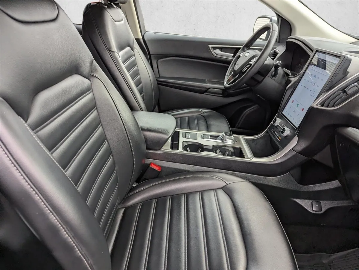 2024 Ford Edge SEL thumbnail 28