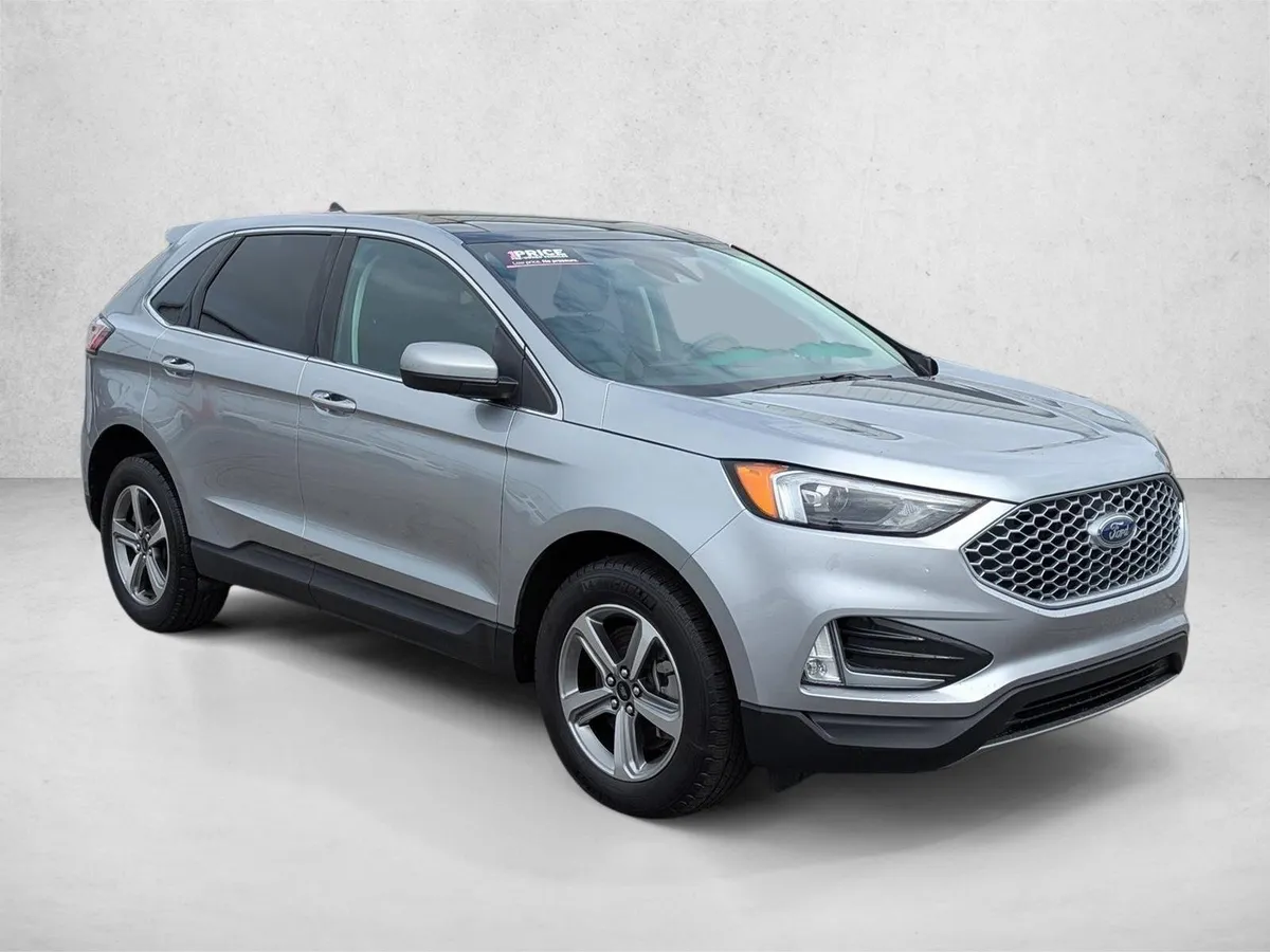 2024 Ford Edge SEL thumbnail 3