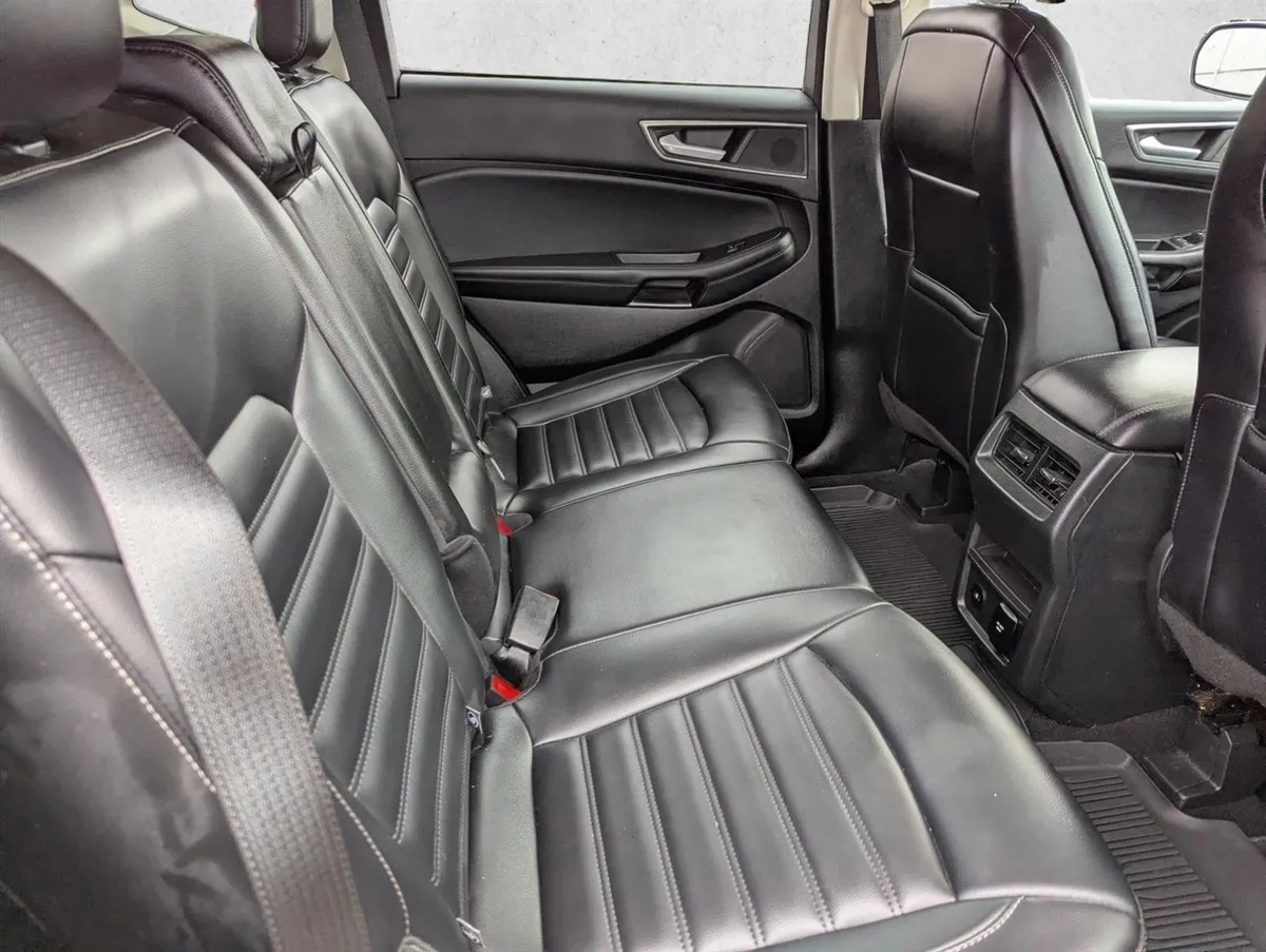 2024 Ford Edge SEL thumbnail 30