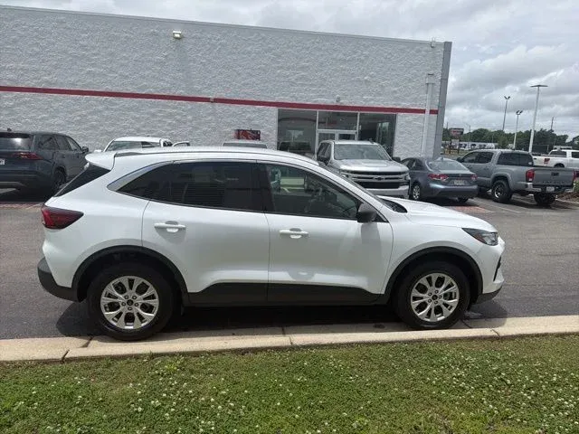 2024 Ford Escape Active thumbnail 10