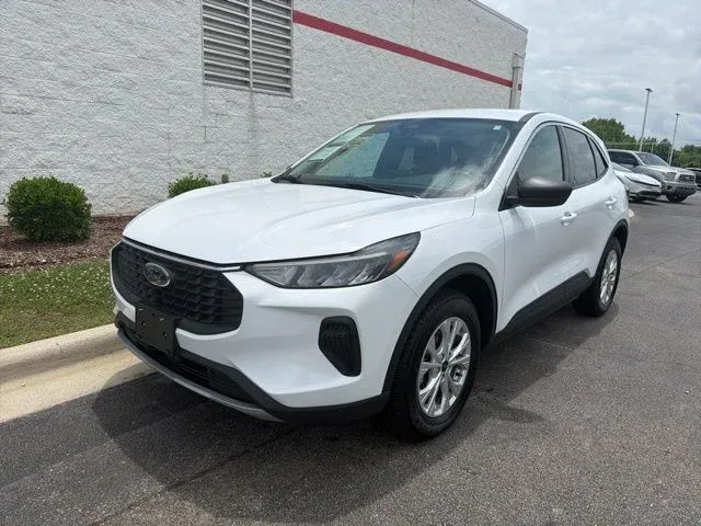 2024 Ford Escape Active thumbnail 3
