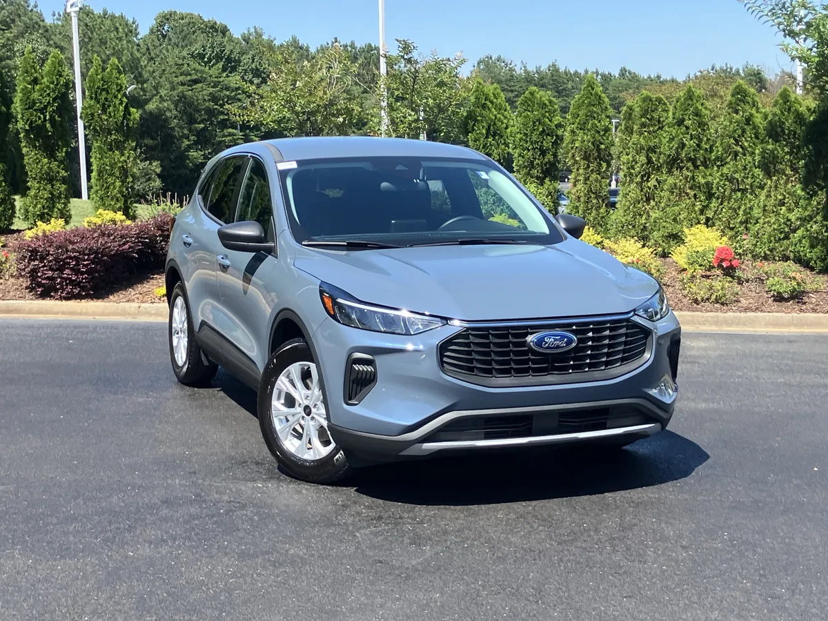 2024 Ford Escape Active FWD thumbnail 2