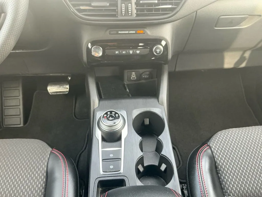 2024 Ford Escape Hybrid ST-Line Elite thumbnail 20