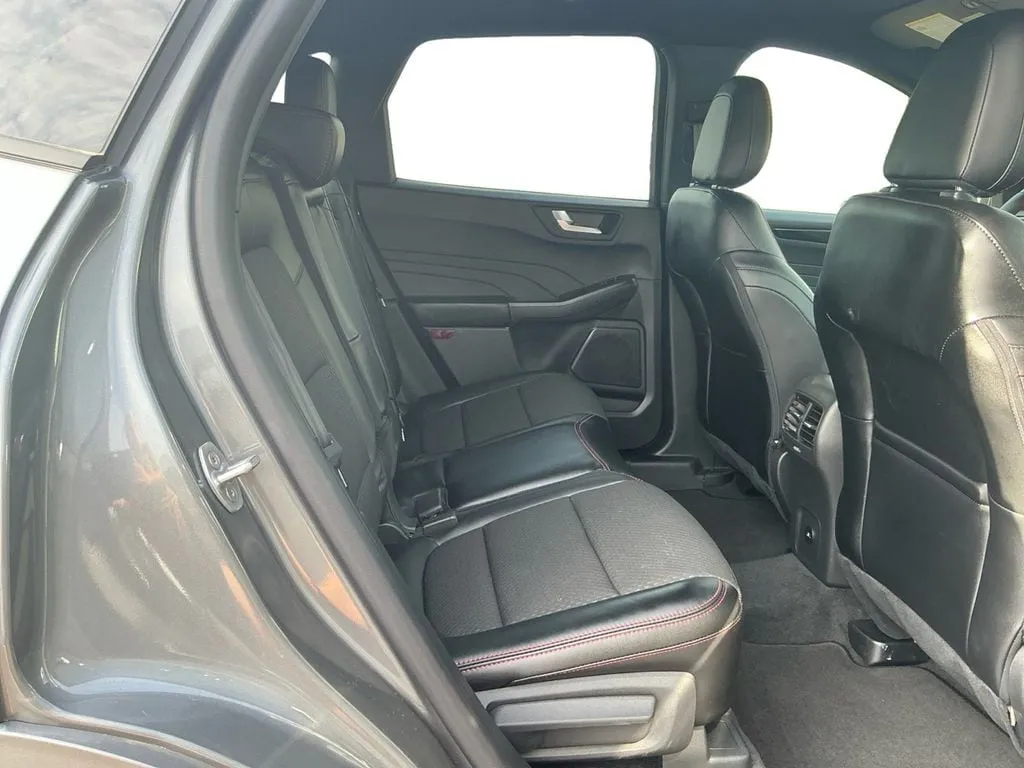 2024 Ford Escape Hybrid ST-Line Elite thumbnail 23