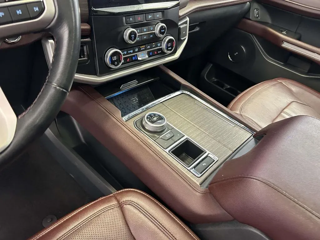 2024 Ford Expedition Limited thumbnail 23