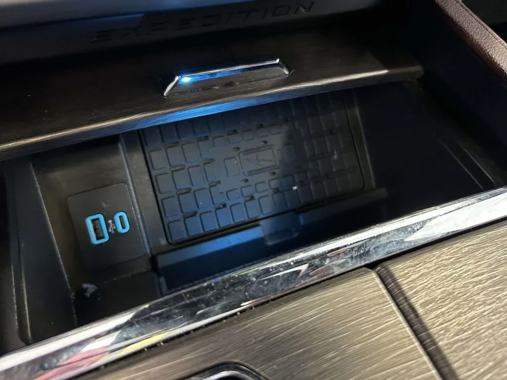 2024 Ford Expedition Limited thumbnail 26