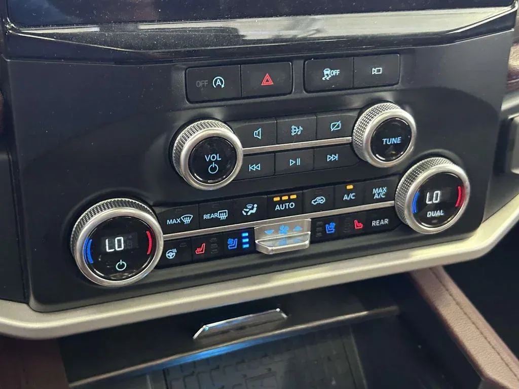 2024 Ford Expedition Limited thumbnail 30