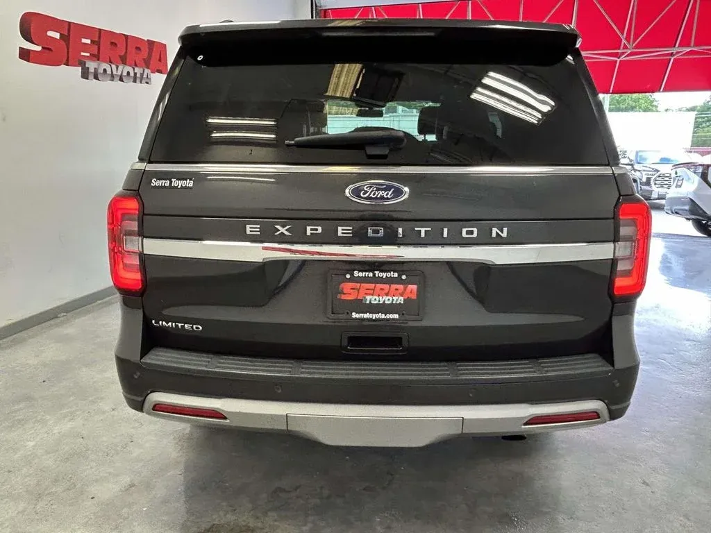 2024 Ford Expedition Limited thumbnail 4
