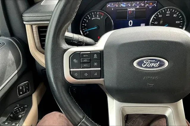 2024 Ford Expedition Limited thumbnail 10