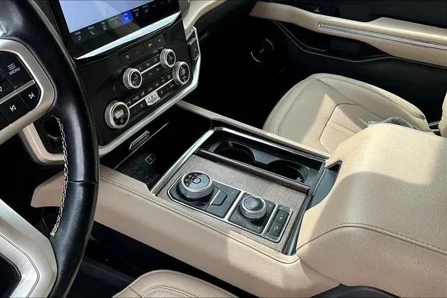 2024 Ford Expedition Limited thumbnail 15